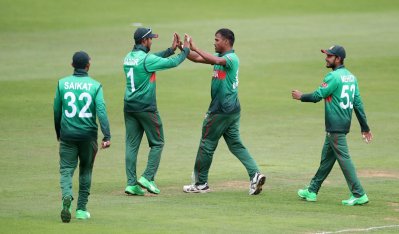 রুবেল নেন ২ উইকেট