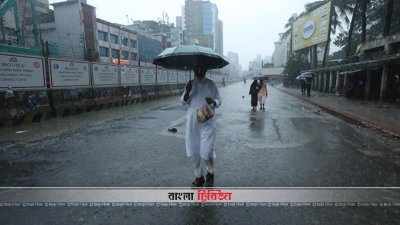 বৃষ্টি ভেজা ঈদের সকাল (ফটোস্টোরি)