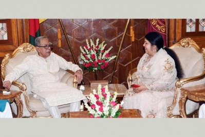 রাষ্ট্রপতি মো. আবদুল হামিদের সঙ্গে সাক্ষাৎ করেন স্পিকার ড. শিরীন শারমিন চৌধুরী, ছবি- বাসস