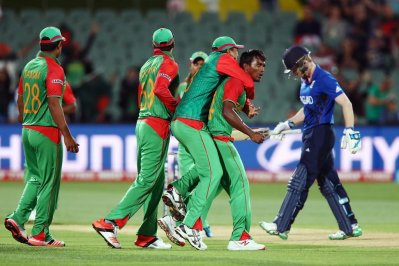 ২০১৫ বিশ্বকাপে ইংল্যান্ডকে গুঁড়িয়ে দিয়েছিলেন রুবেল হোসেন