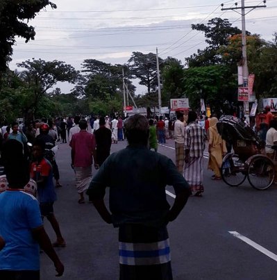 ব্রাহ্মণবাড়িয়ার সরাইলে বিএনপির দুই এমপি&rsquo;র সমর্থকদের মধ্যে সংঘর্ষে মহাসড়কে যান চলাচল বন্ধ হয়ে যায়। আহত হন ২০ জন। আহত হন।