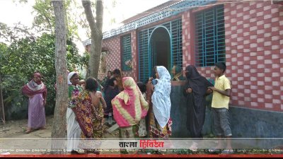 নিহত খোরশেদ আলমের বাড়ি 