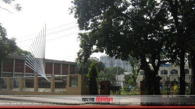 বদলে যাচ্ছে অফিসার্স ক্লাব