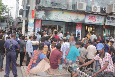 চুরি হওয়া সোনার দোকান