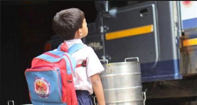 মুসলমান শিক্ষার্থীদের আলাদা খাবার ঘর, বিজেপির তোপে মমতা