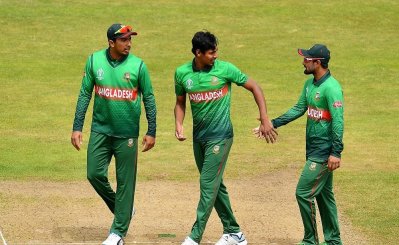 মোস্তাফিজের উইকেট উদযাপন
