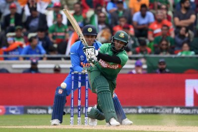 সাকিব পেয়েছেন আরেকটি হাফসেঞ্চুরি
