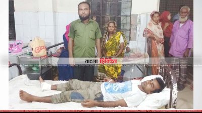 হাসপাতালে চিকিৎসাধীন নাছির উদ্দিন (ছবি&ndash; প্রতিনিধি)