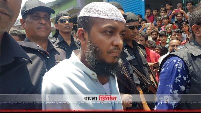  প্রধান শিক্ষক আল-আমিনের বিরুদ্ধে ১২ শিক্ষার্থীকে ধর্ষণ ও হয়রানির অভিযোগে করা দুটি মামলায় ৫ দিনের রিমাণ্ড মঞ্জুর 