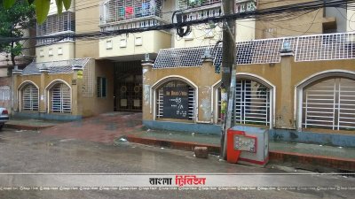 এই বাসার চতুর্থ তলায় গুলিবিদ্ধ হন মেরিনা