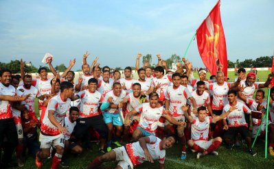 অভিষেকেই চ্যাম্পিয়ন হওয়ার আনন্দ বসুন্ধরা কিংসের