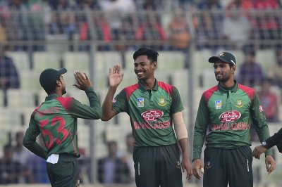 আবারও উইকেট পেয়েছেন মোস্তাফিজ