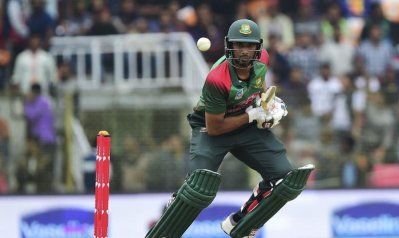 আবারও ব্যর্থ মাহমুদউল্লাহ