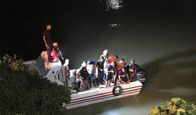 ডুবে যাওয়া ট্যাক্সি ক্যাবের সন্ধান উদ্ধার অভিযান, ফাইল ছবি