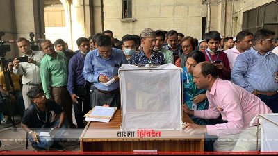 মশার ওষুধের কার্যকারিতা পরীক্ষা হচ্ছে
