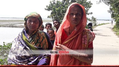 দামপাড়া গ্রামের এ দুই নারীর সঙ্গেও কথা বলেন প্রতিবেদক