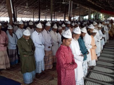 চট্টগ্র্রামে আগাম ঈদ পালিত