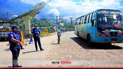 ট্রাফিক বিভাগের নজরদারি