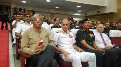 ডুবোপথে জয়েশের হামলার আশঙ্কায় সতর্ক সশস্ত্রবাহিনী: ভারতীয় নৌবাহিনী প্রধান
