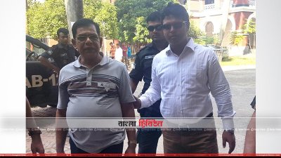 সাব-রেজিস্ট্রার ইব্রাহিম আলী (ছবি&ndash; প্রতিনিধি)