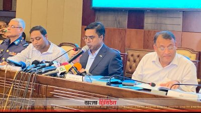 সংবাদ সম্মেলেনে মেয়র সাঈদ খোকন