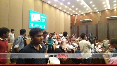 মেয়রের উদ্দেশে প্রশ্ন করেন সাংবাদিক শাহেদ শফিক