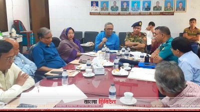 হাসপাতাল পরিচালনা পর্ষদের সভায় বক্তব্য দেন ফজলে হোসেন বাদশা 