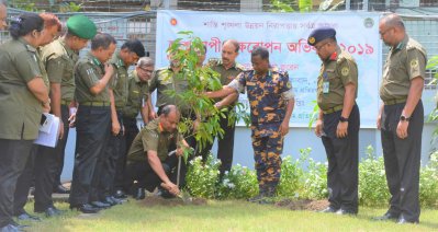 আনসার ও গ্রাম প্রতিরক্ষা বাহিনীর বৃক্ষরোপণ কর্মসূচি উদ্বোধন
