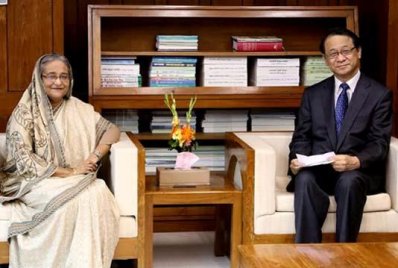 প্রধানমন্ত্রী শেখ হাসিনা ও জাপানের রাষ্ট্রদূত হিরোইয়াসু ইজুমি