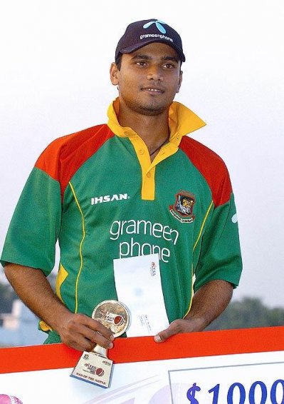 মাশরাফি হোন ম্যাচসেরা ১
