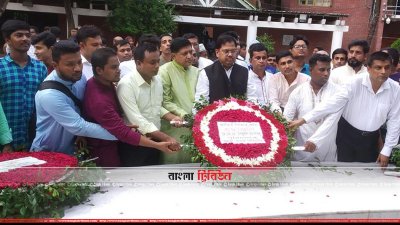 বঙ্গবন্ধুর মাজারে অগ্রণী ব্যাংকের নতুন পরিচালকের শ্রদ্ধা (ছবি&ndash; প্রতিনিধি)