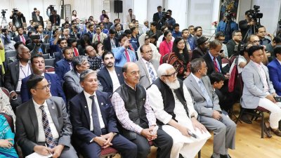 নিউইয়র্কে প্রধানমন্ত্রীর সংবাদ সম্মেলন (ছবি: ফোকাস বাংলা)