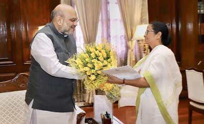 পশ্চিমবঙ্গে বিভক্তির রাজনীতি কাজে আসবে না: মমতা বন্দোপাধ্যায়