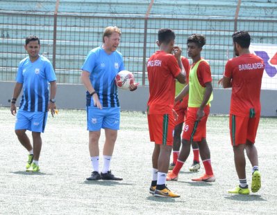অনুশীলনে ব্যস্ত বাংলাদেশ