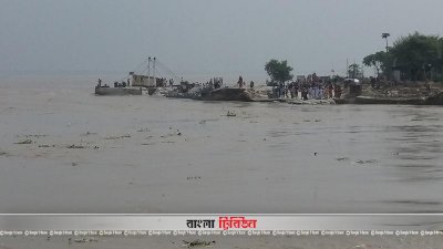 তীব্র স্রোতে দৌলতদিয়ার ৪টি ঘাট বন্ধ