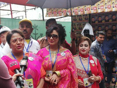তিন নায়িকা-অরুণা, রোজিনা ও অঞ্জনা