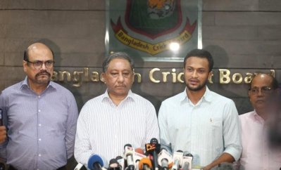 বিসিবির কেন্দ্রীয় চুক্তিতে থাকছেন না সাকিব
