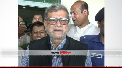 সাংবাদিকদের সঙ্গে কথা বলছেন পরিকল্পনামন্ত্রী (ছবি&ndash; প্রতিনিধি)
