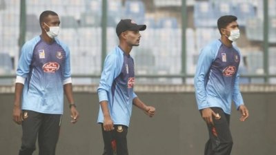 মাস্ক পরে বাংলাদেশের অনুশীলন