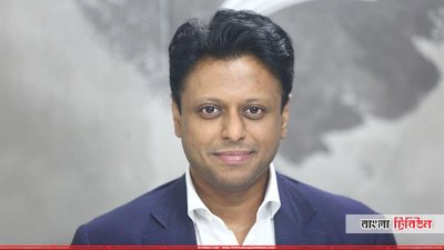কবি ও ঢাকা লিট ফেস্টের পরিচালক আহসান আকবর