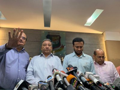 শাস্তির দুঃসংবাদের পর সাকিবকে নিয়ে নাজমুল হাসানের সংবাদ সম্মেলন (ফাইল ছবি)