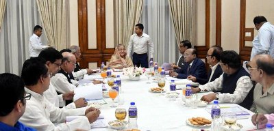 গণভবনে প্রধানমন্ত্রীর সভাপতিত্বে অনুষ্ঠিত বৈঠক, ছবি: ফোকাস বাংলা