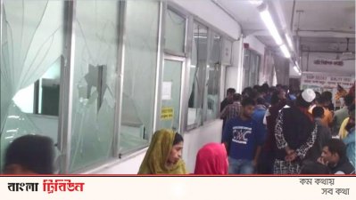 শ্রমিক ছাঁটাইয়ের প্রতিবাদে গার্মেন্ট ভাঙচুর করা হয়েছে