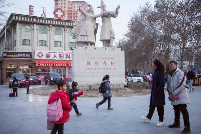 চীনের মুসলিমবিরোধী নিপীড়নে শিশুরাও রেহাই পাচ্ছে না