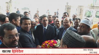 হামিদ জমাদ্দারকে শুভেচ্ছা জানান ইসলামিক ফাউন্ডেশনের কর্মকর্তারা 