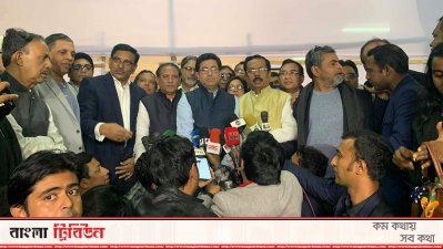 সাংবাদিকদের ব্রিফ করেন শেখ ফজলে নূর তাপস