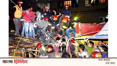 অপরিকল্পিত ভবন নির্মাণের সময় ভবনের ছাদ ধসে শ্রমিক নিহত