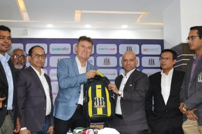 নতুন কোচ দ্রাগো মামিচকে বরণ করে নিচ্ছে সাইফ স্পোর্টিং