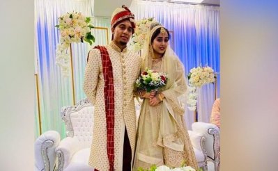 নববিবাহিত স্ত্রীর সঙ্গে জামাল ভূঁইয়া।