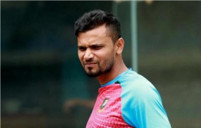 মাশরাফির অনুরোধেই তাকে কেন্দ্রীয় চুক্তিতে রাখেনি বিসিবি